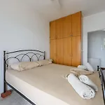 Semeli Paros דריוס