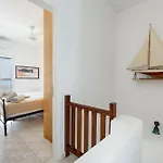 Semeli Paros דריוס