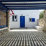 Semeli Paros * דריוס